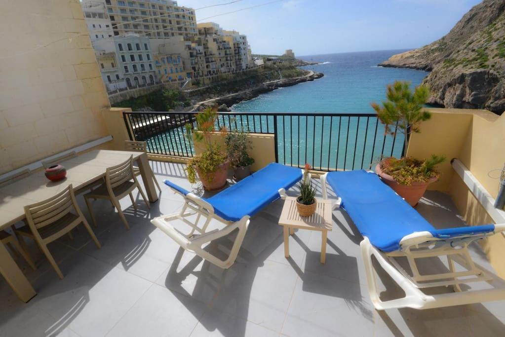 Seafront Duplex Penthouse With Terrace Overlooking Bay Apartment *