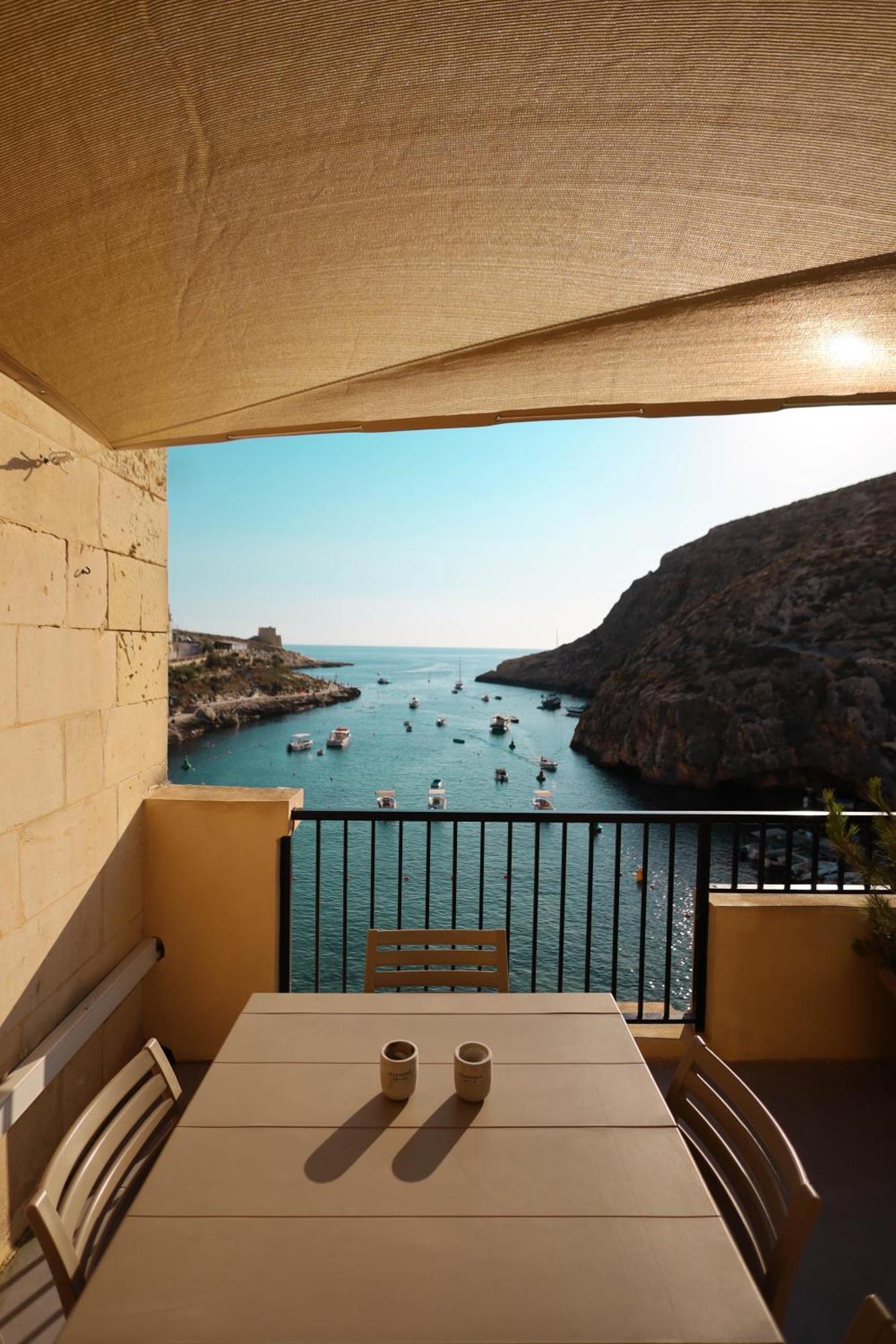 Seafront Duplex Penthouse With Terrace Overlooking Bay Apartment *